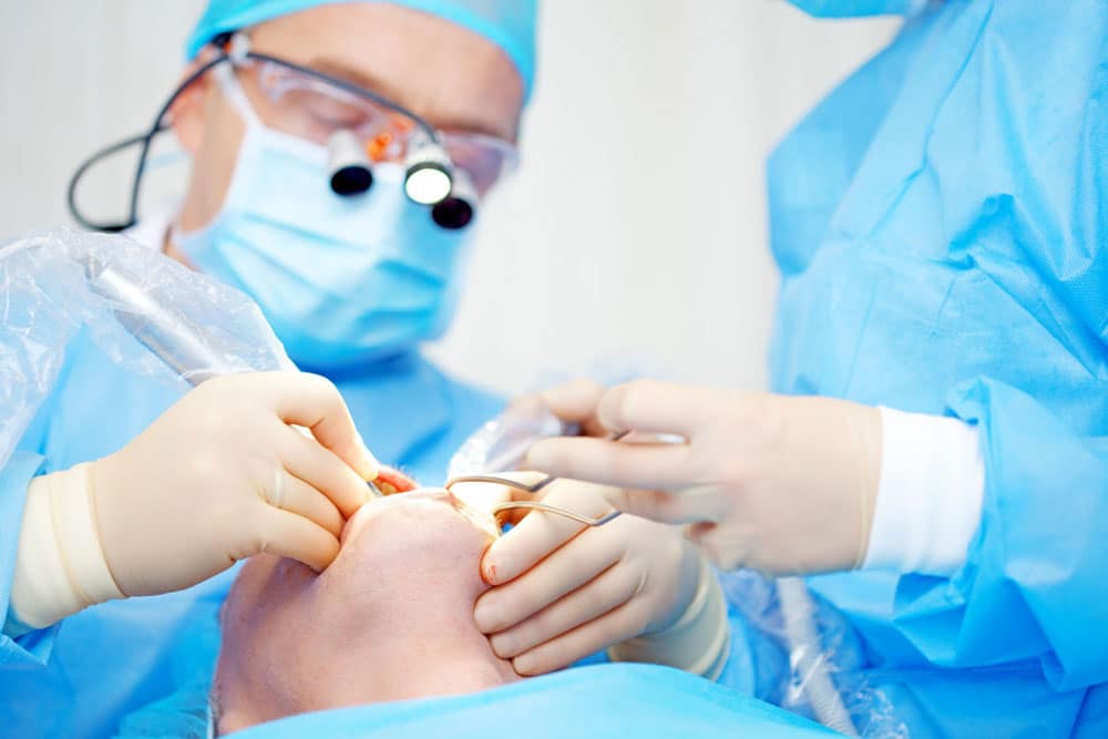 Best gum surgeon Hamilton