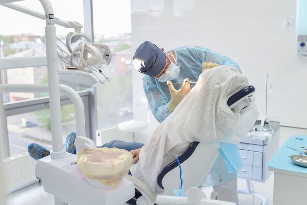 Same-day dentist Hamilton