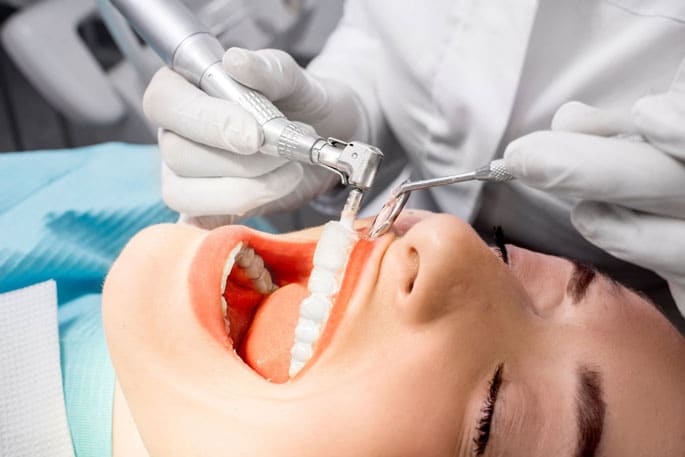 Dentist teeth cleaning Hamilton